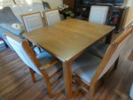 Very nice SOLID WOOD Dining Kithen TABLE & 6 Chairs