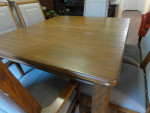 Very nice SOLID WOOD Dining Kithen TABLE & 6 Chairs