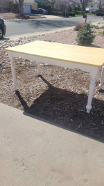 SOLID WOOD TABLE