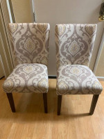Extendable Dining Table With 2 Chairs