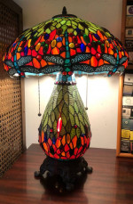 Beautiful Tiffany Style Dragonfly Table Lamp - 18x25