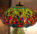 Beautiful Tiffany Style Dragonfly Table Lamp - 18x25
