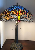 Beautiful Tiffany Style Dragonfly Table Lamp - 16x24