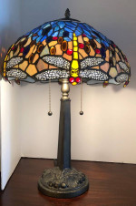 Beautiful Tiffany Style Dragonfly Table Lamp - 16x24