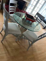 dinning room table 4 chairs