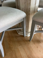 dinning room table 4 chairs
