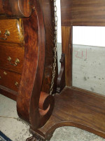 Claw foot table
