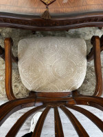 Extendable dining room table and chairs