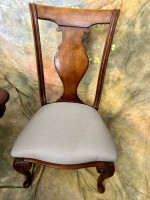 Large Dining Room Table & Chairs