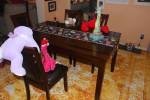 Dining Room Table and Chairs - LIKE NEW