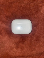 Fake apple air pods pro ‼️ (Comes with box , works like new , Brand new)