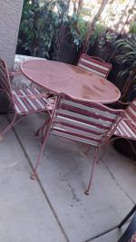 wrought iron patio set large round table 4 chairs