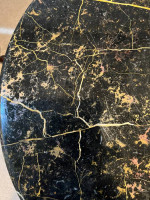 Round 28"  Marble Table excellent condition