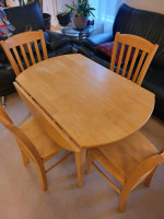 Solid wood round  table with chairs