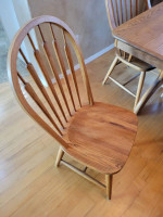 Richardson Brothers Dining Table with 6 chairs & 4 leaves