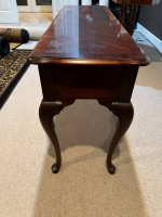 Thomasville Table in Excellent Condition