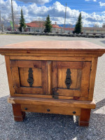 Cute little end table