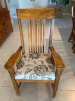 Dining Table & 6 Chairs
