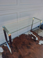 Entry Accent Table
