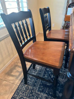 Farmhouse counter height Table & 8 counterheight chairs