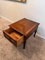 DREXEL Solid Wood End Table With Reeded Legs & Large Dovetail Storage Drawer