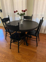 Dining/Kitchen table with four chairs