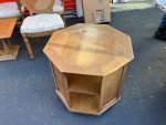 Rolling octagon table