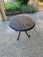 Outdoor cast aluminum side table