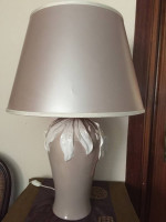 PORCELAIN TABLE LAMP