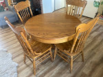 Dining kitchen table and chairs