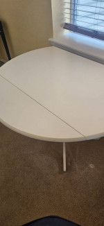 Dining table drop leaf