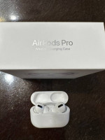 Apple AirPods Pro - Like New