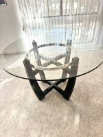 Georgous Dining Room Table