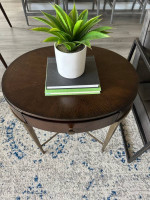 Thomasville Oval Nightstand Side Table!
