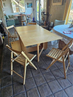 Drop Leaf Table with 4 Chairs