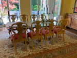 Amazing Dinning Room Table & Chairs