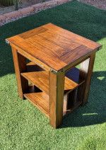 Side Table ❌️CASH ONLY ❌️ FIRM ❌️