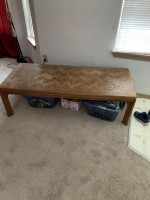 Coffee table with 2 side tables with free flower vase