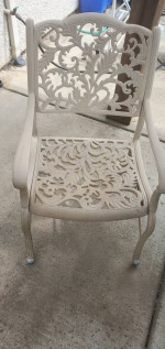Patio table with 8 chairs / 2 matching lounges on wheels