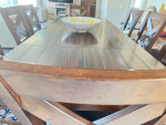 Beautiful high finning table and chairs