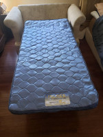 Loveseat Couch With-Pull-Out Bed / Sleeper Sofa Bed, like new