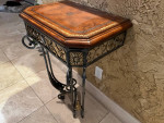 Table mounts to wall, Very Nice, Excellent Condition