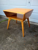 Heywood Wakefield Mid-Century Modern Magazine Side Table, Near Mint!
