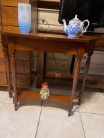 Woosen Accent Table