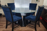 Dining Room Table w/ 4 chairs