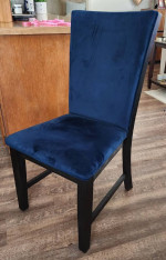 Dining Room Table w/ 4 chairs