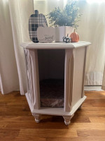 Side table refurbished to cat bed