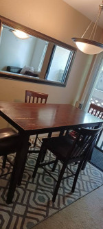 High table & 4 high chairs & large mirror