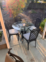 42” Patio Table and 4 chairs