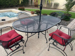 BEAUTIFUL 6 PIECE HEAVY WROUGHT IRON PATIO TABLE SET